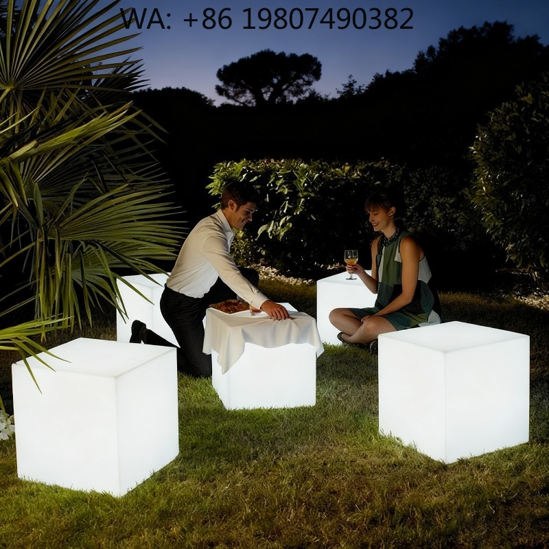 Outdoor Furniture Recycled Plastic - UV-Beständiger Recycelbarer PE LED-Würfel Beistelltisch Wasserdichtes